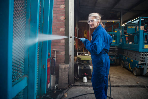 Professional Pressure Washing in Jan Phyl Village, FL